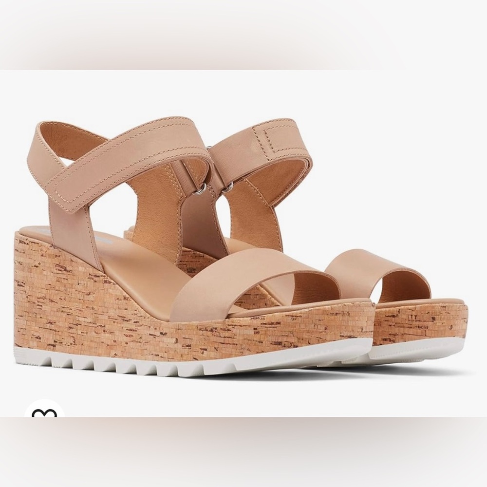 NWOT SOREL CAMERON WEDGE SANDALS IN BIEGE SLIGHTLY PINKISH COLOUR IN SIZE 10